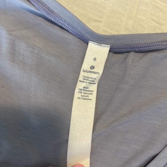 Lululemon Tank - Picture 2 of 4